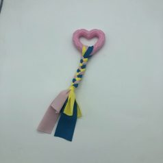   Gumi kutyajáték szív 7,5cm - textil fonattal - rózsaszín