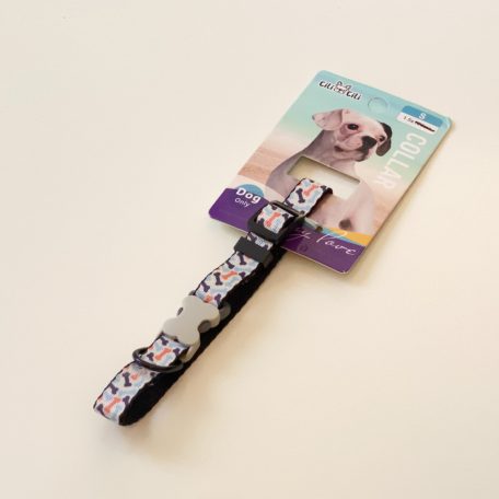 Nyakörv textil - szürke műanyag csont alakú csattal - S - 1,5cm x 30-37cm - világoskék, színes csontokkal