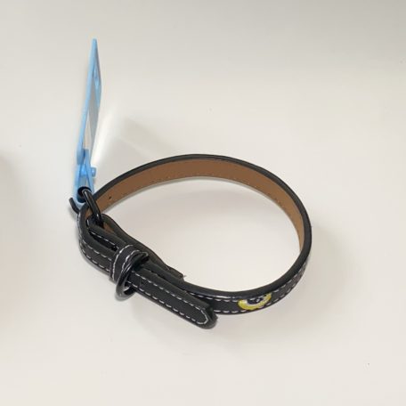 Műbőr nyakörv - hímzett szemekkel - 1,5cm x 27-38cm - fekete